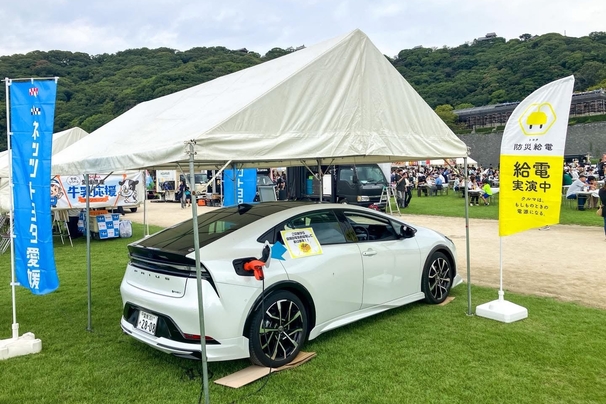 車による給電実演2