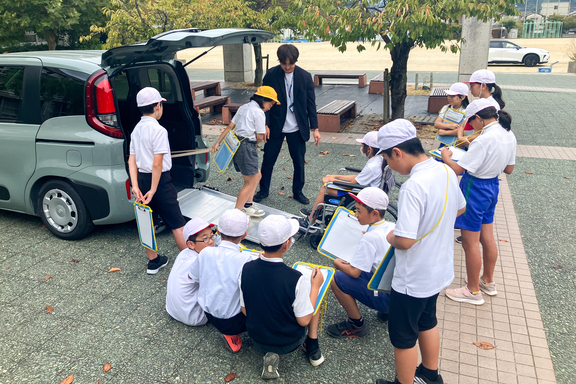 2025.10.20みどり小学校（車いす乗車体験）出前授業