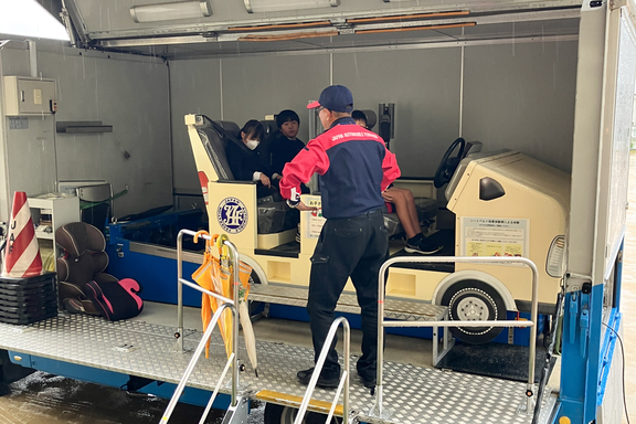 2025.10.31小松小学校（JAFコンビンサー）出前授業